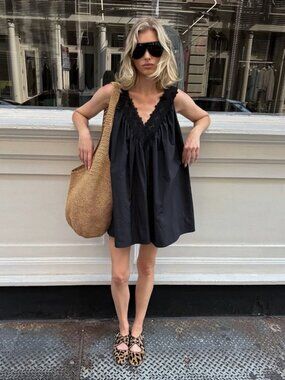 BEST Helsa Mini Dress With Lace in Tech Poplin Small Black Noir French Casual